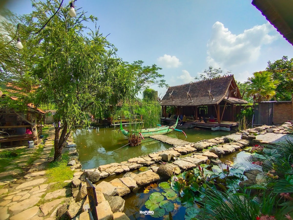 Ndalem Njanti Garden Resto-4