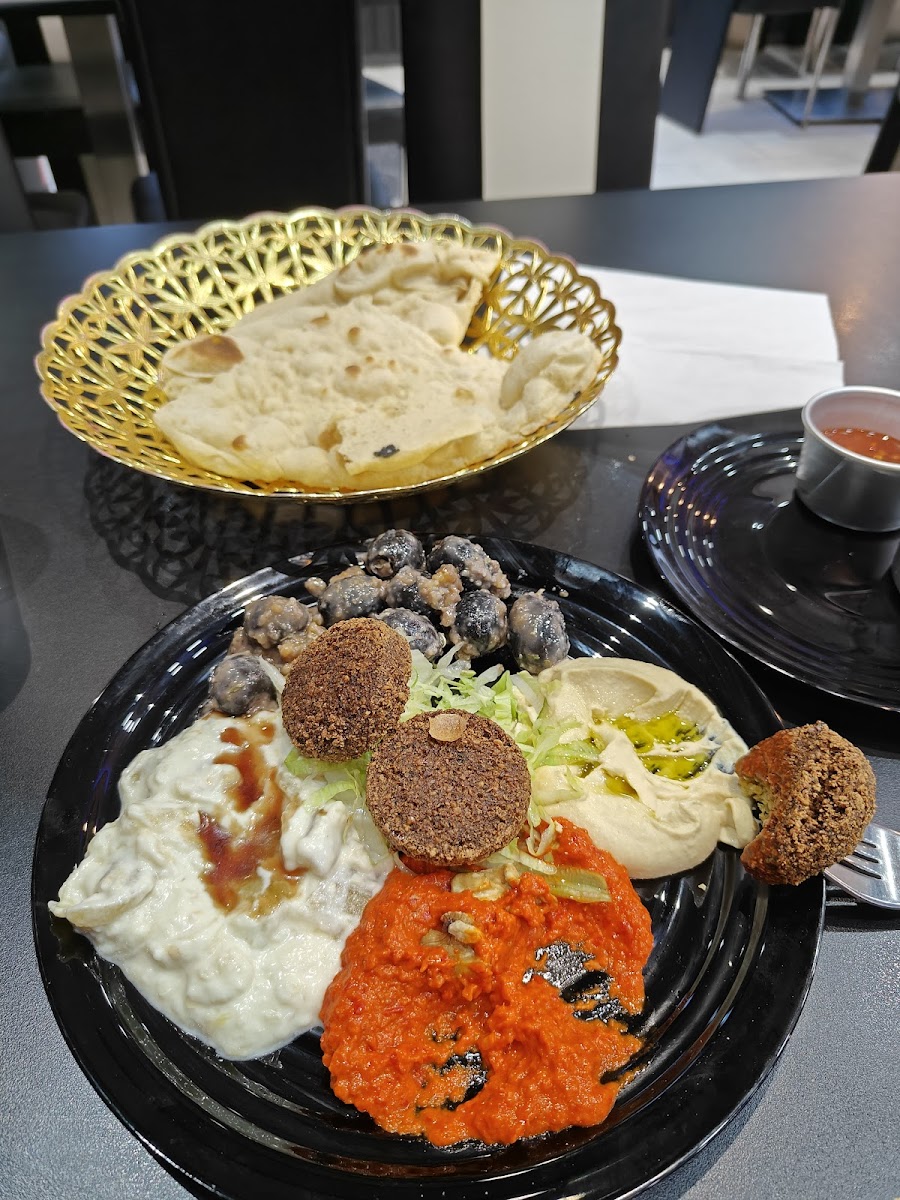 Nergiz Grill - Halal Restaurant-8