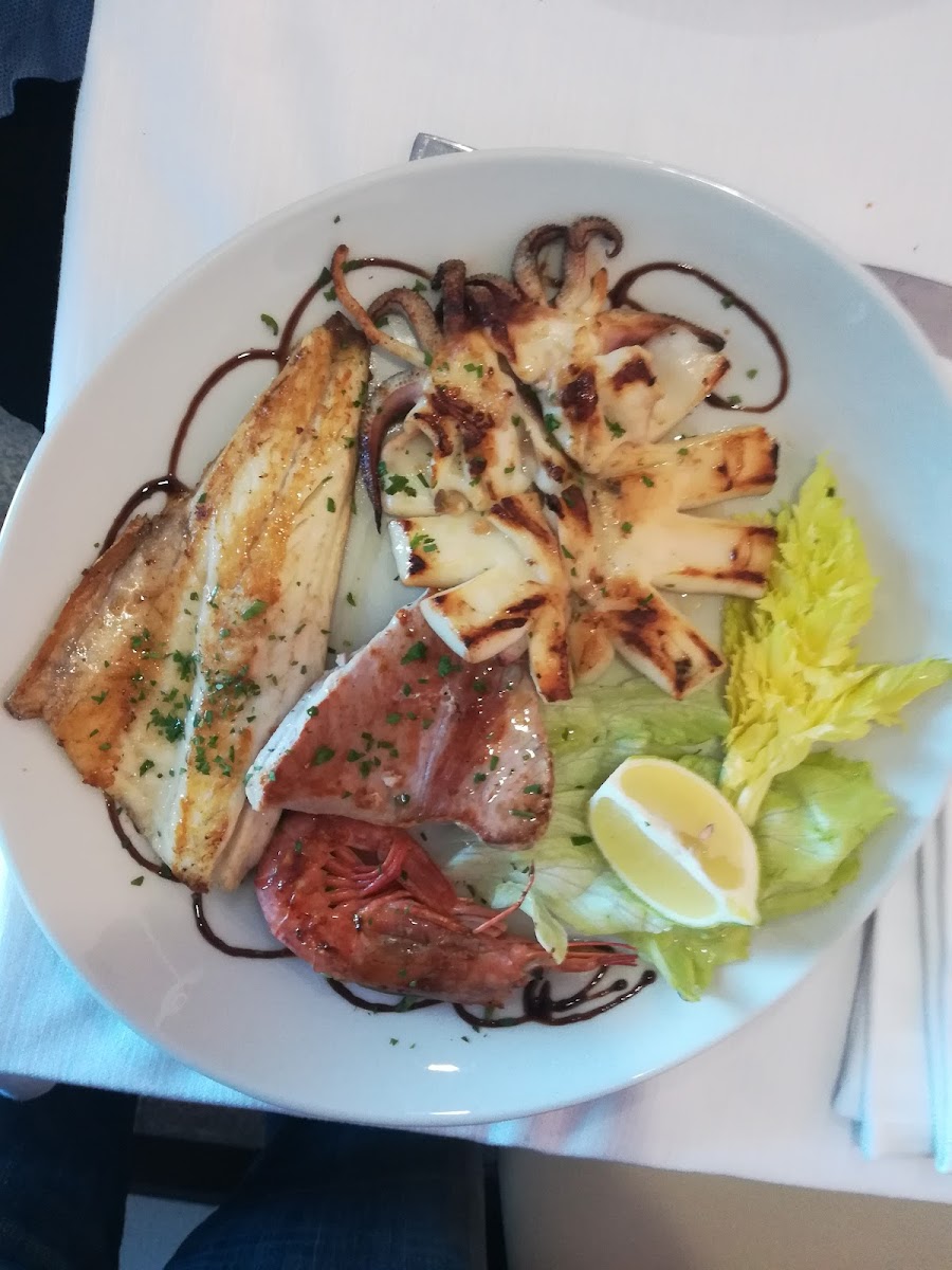 Nettuno Ristorante Pizzeria-5