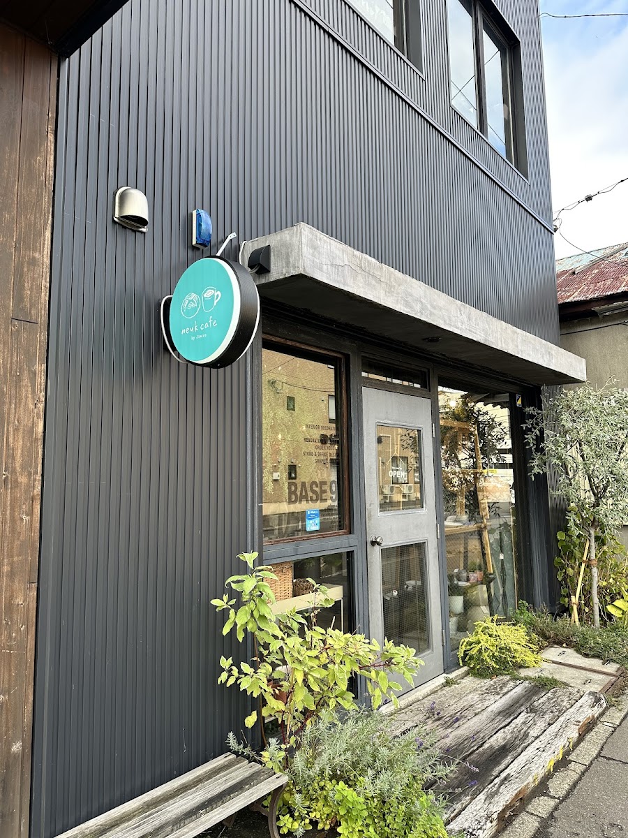 Neukcafe(ヌークカフェ)