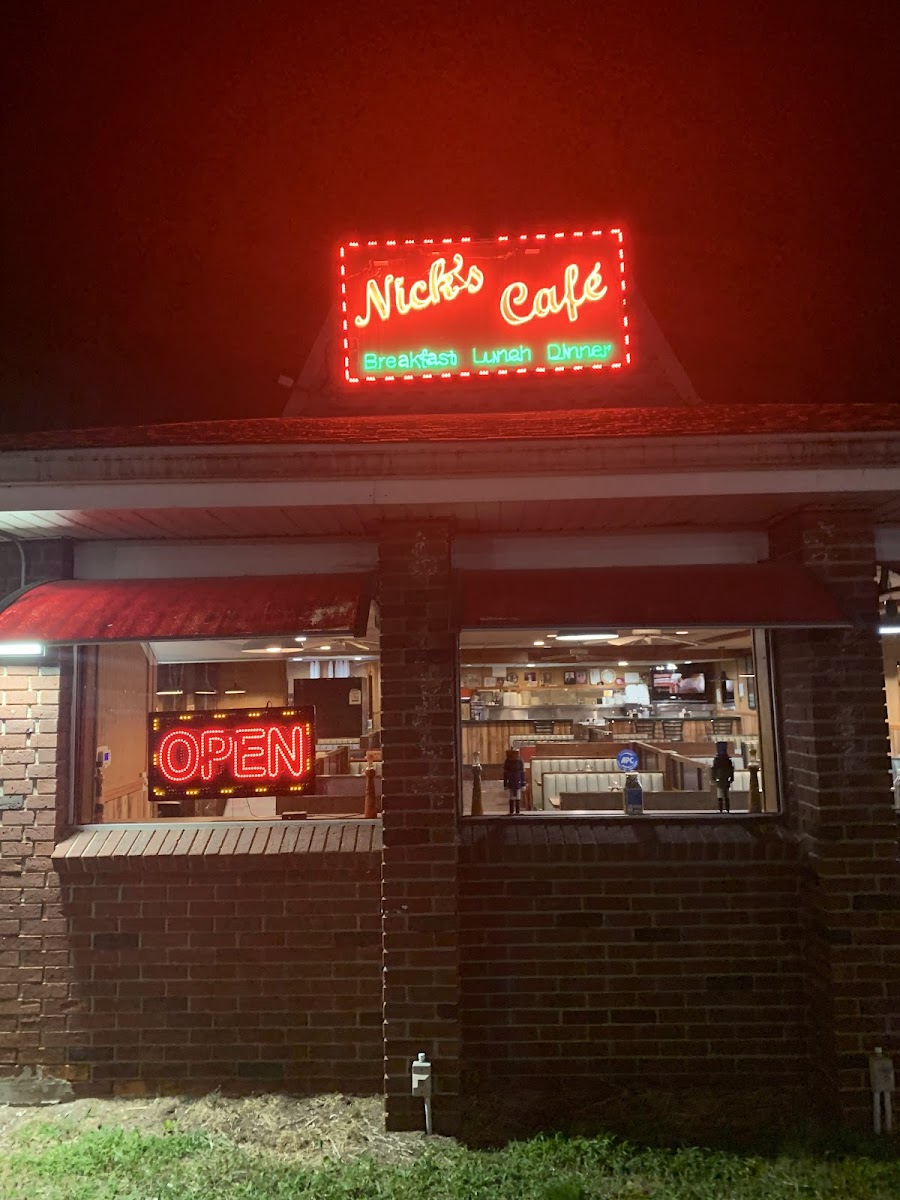 Nick's Family Cafe