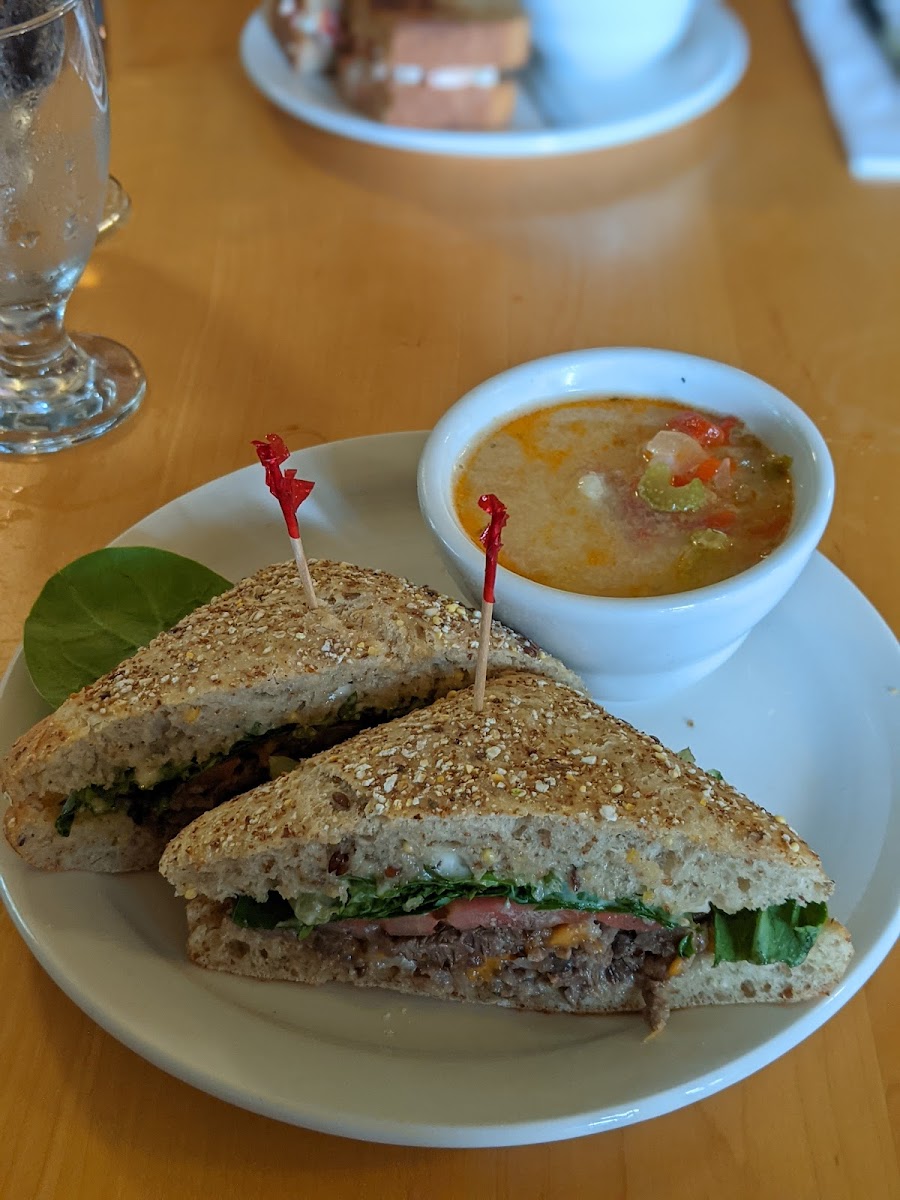 Niger Reef Tea House (Licensed Restaurant)-9