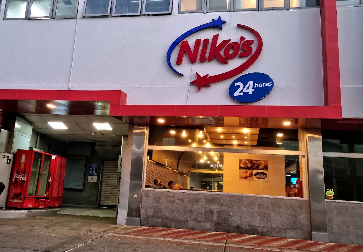 Niko's Café | El Dorado