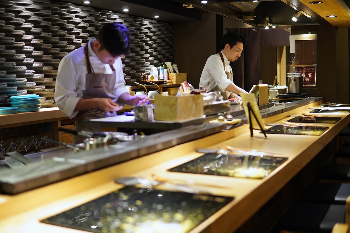 Nishiazabu Shirukuya