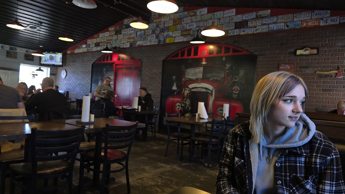 No. 423 Smokehouse-3