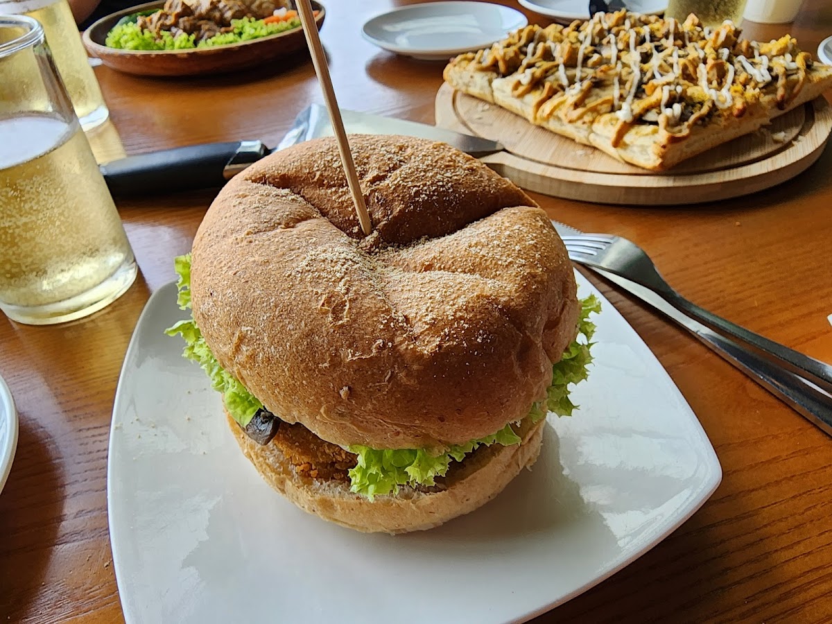 Nomvnom Bistro-5