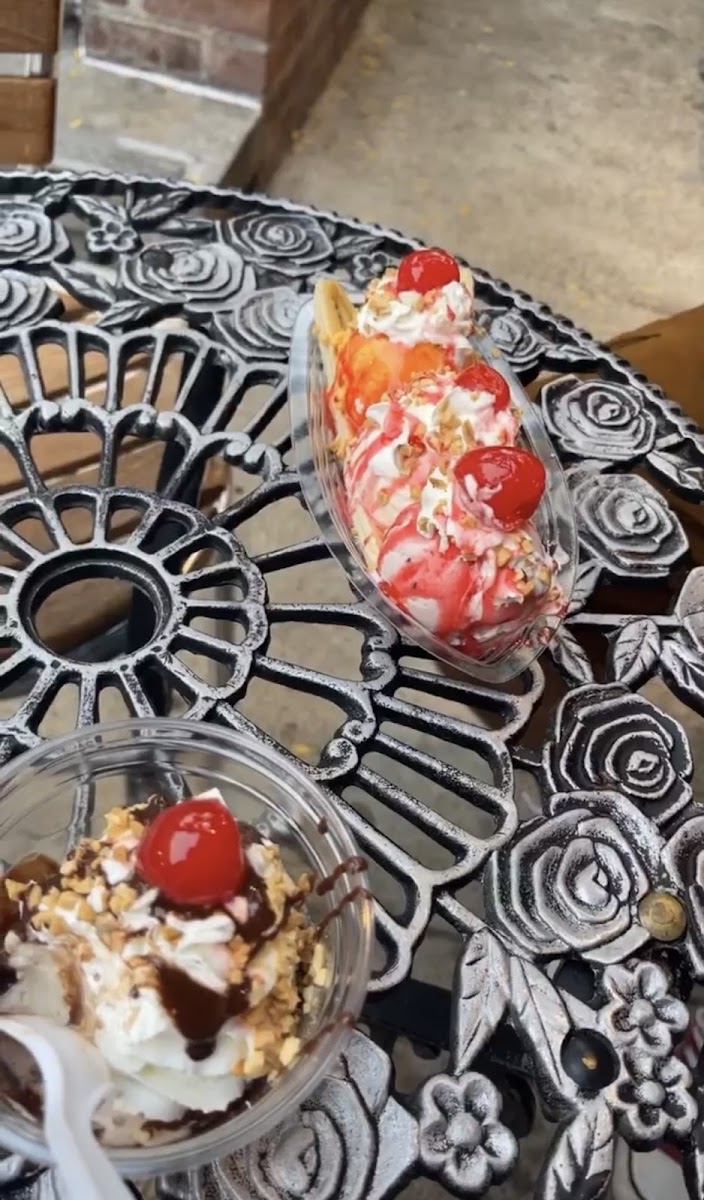 Norman's Ice Cream & Freezes-8