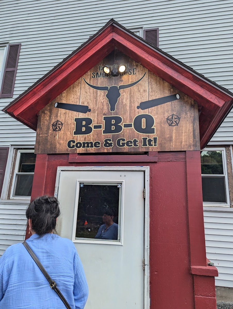 North Village Smokehouse-4