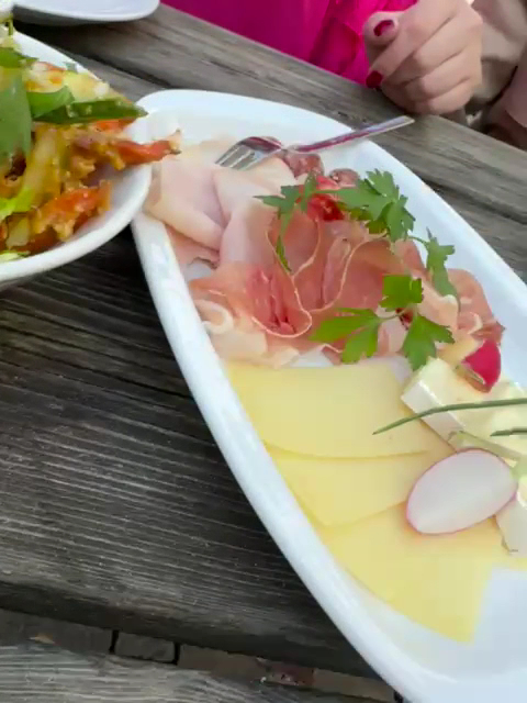Numa - Restaurant & Catering-2