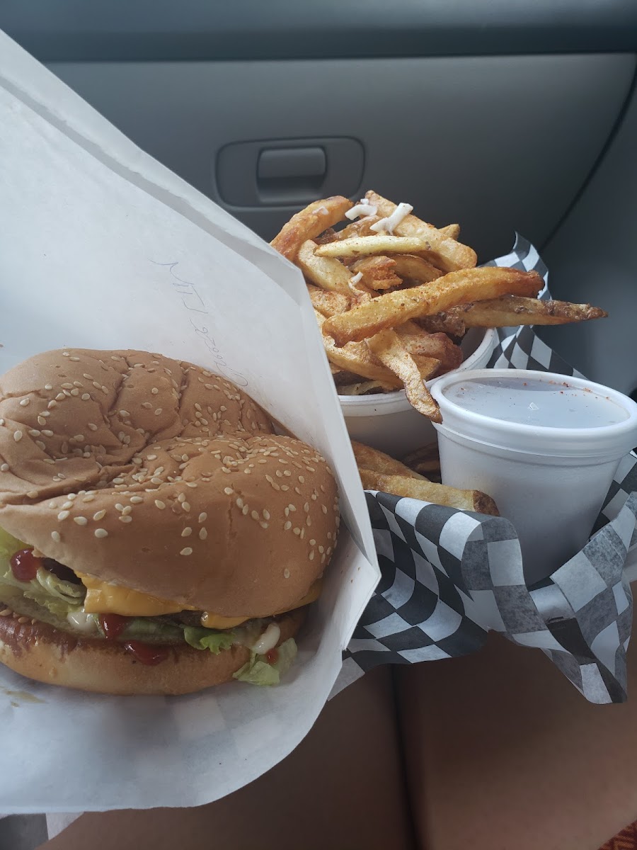 Oasis Drive-In-10