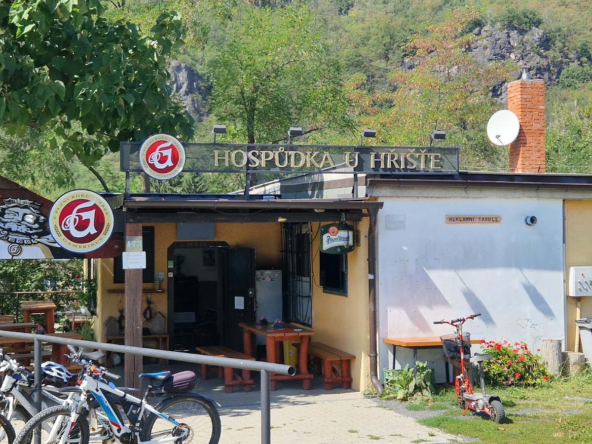 Občerstvení U Hřiště (Beer Garden U Hřiště)