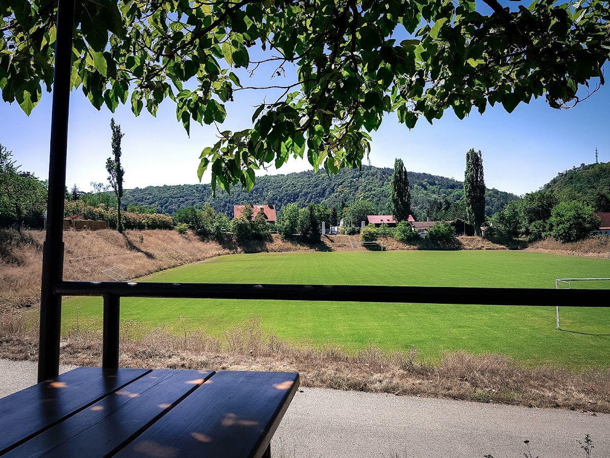 Občerstvení U Hřiště (Beer Garden U Hřiště)-2