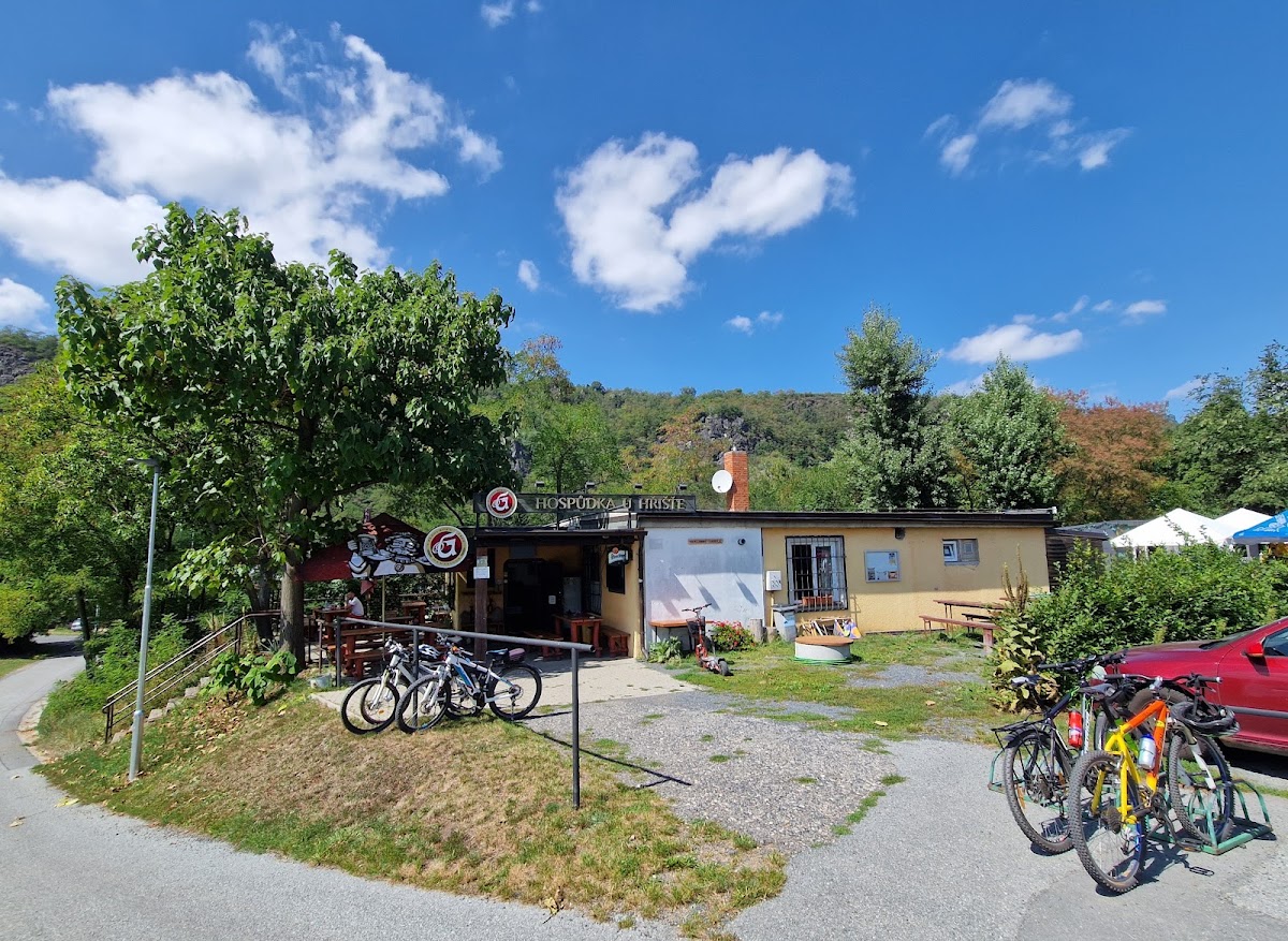Občerstvení U Hřiště (Beer Garden U Hřiště)-4
