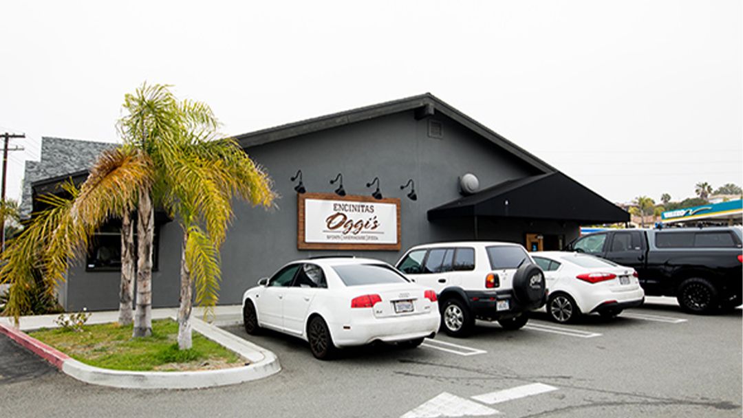 Oggi's Sports | Brewhouse | Pizza-3