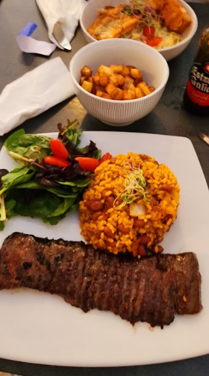 Oh Lala Coffee & Wine Bistro-7