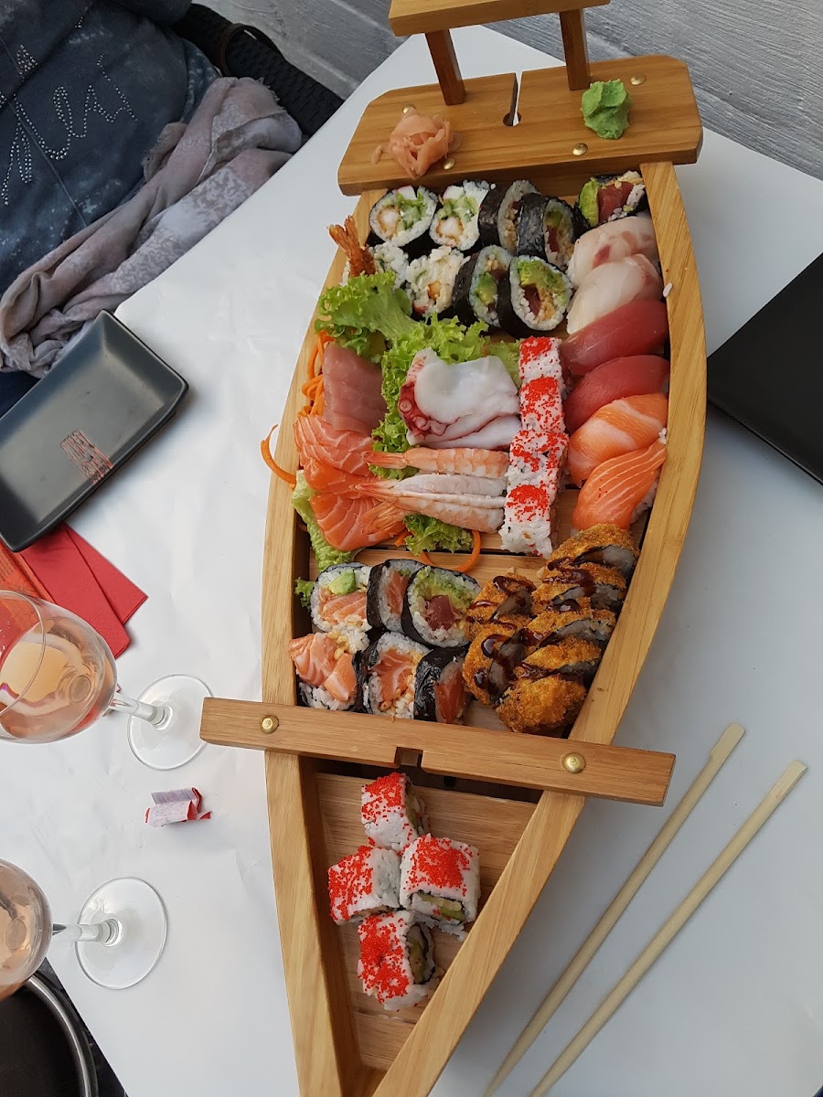 Oishī Sushi-9