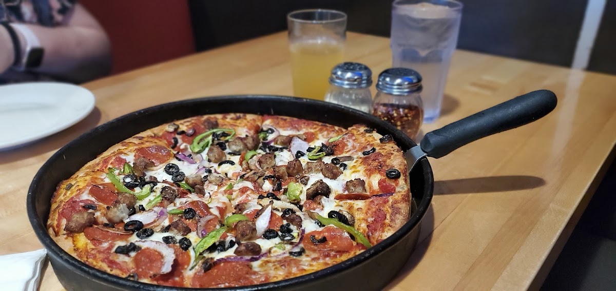 Old Chicago Pizza + Taproom-6