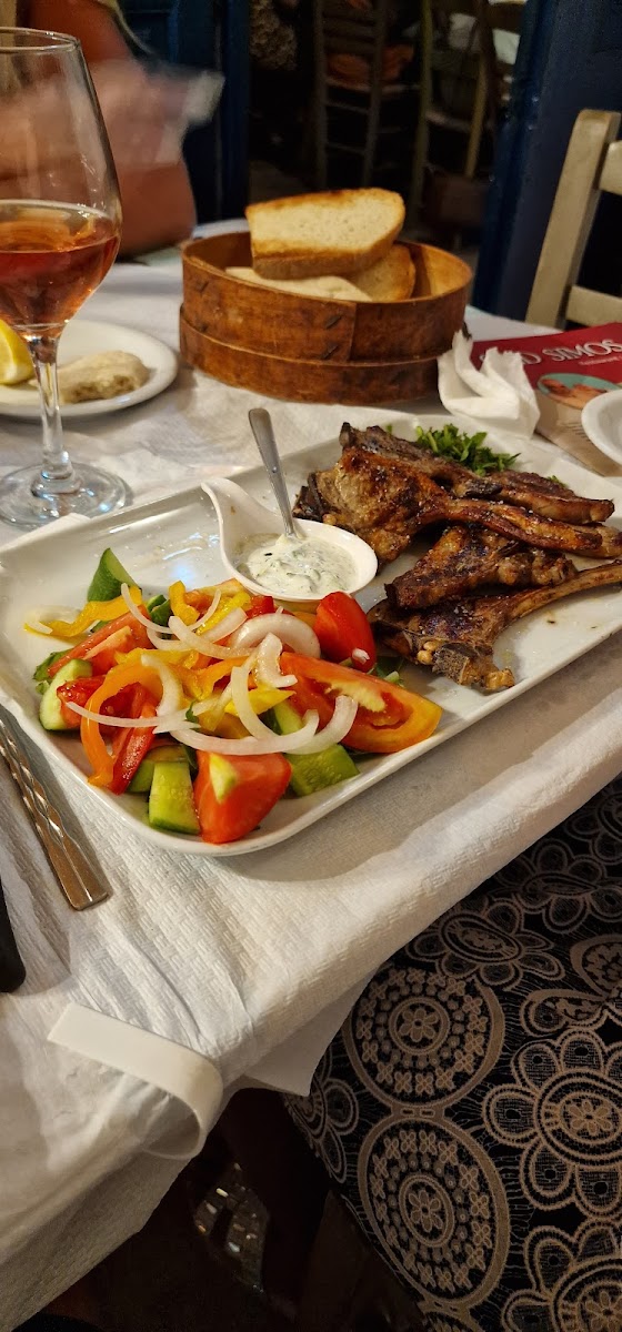 Old Simos Tavern-6