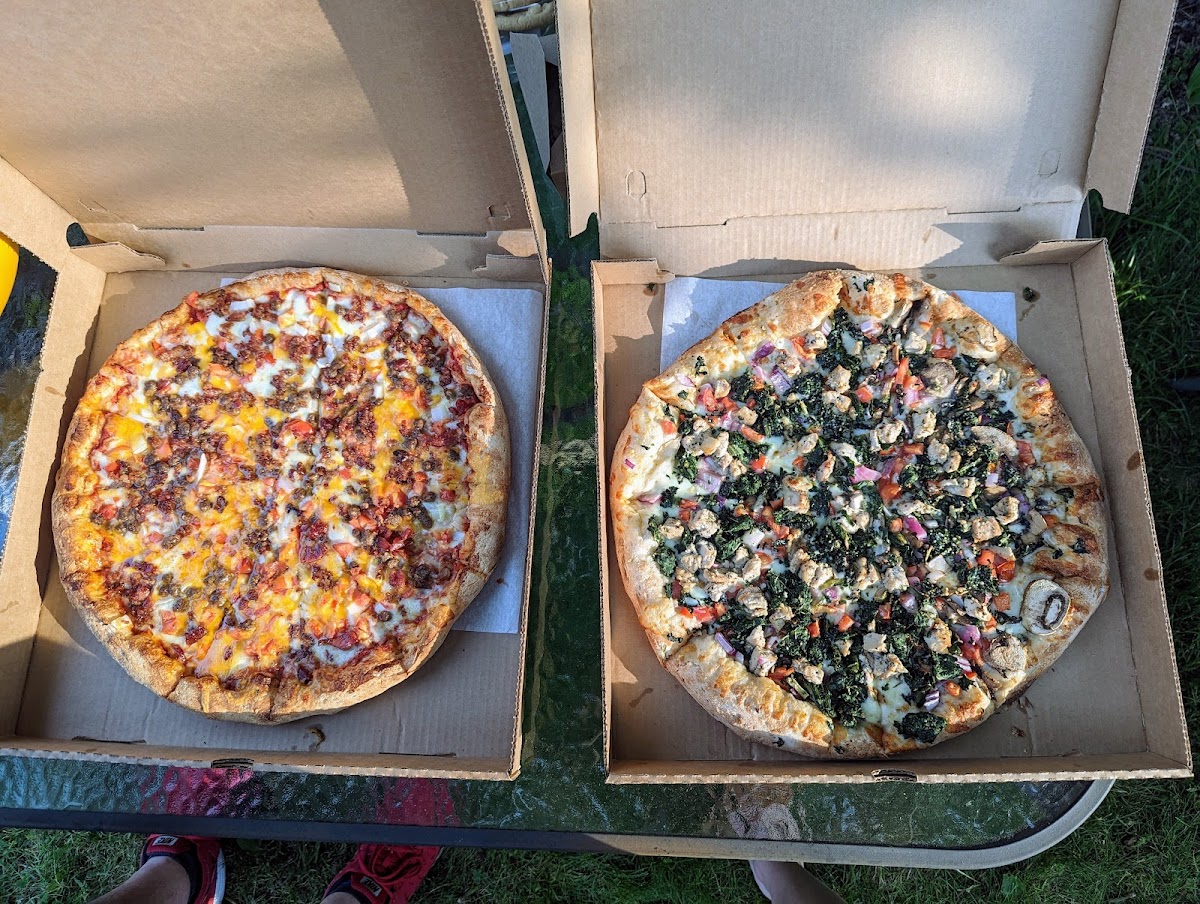 Olive Oils Pizzeria & More-5