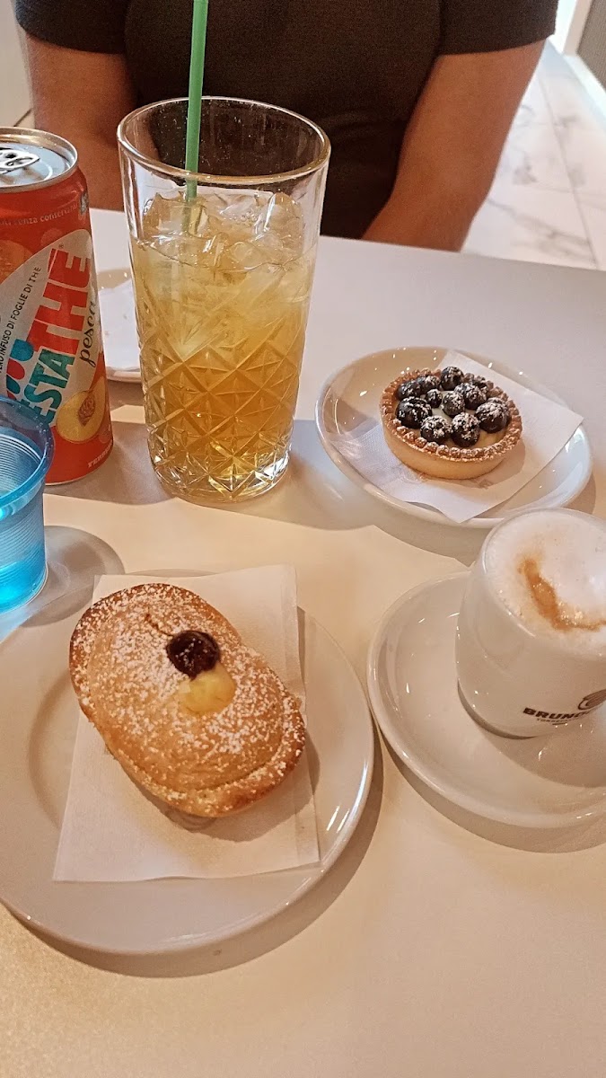 Oliver Cafè & Bistrot-5