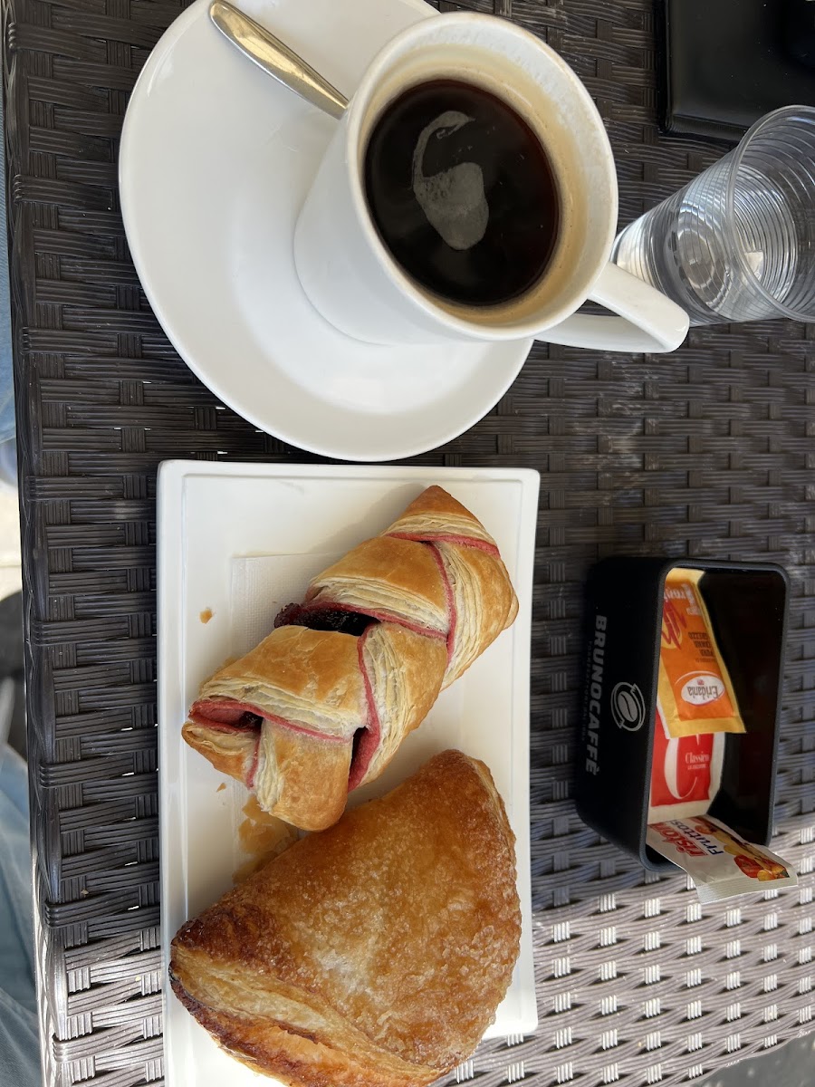 Oliver Cafè & Bistrot-8