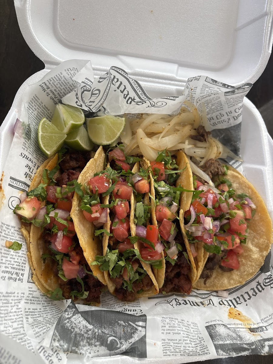 Olive's Pizza And Tacos-3