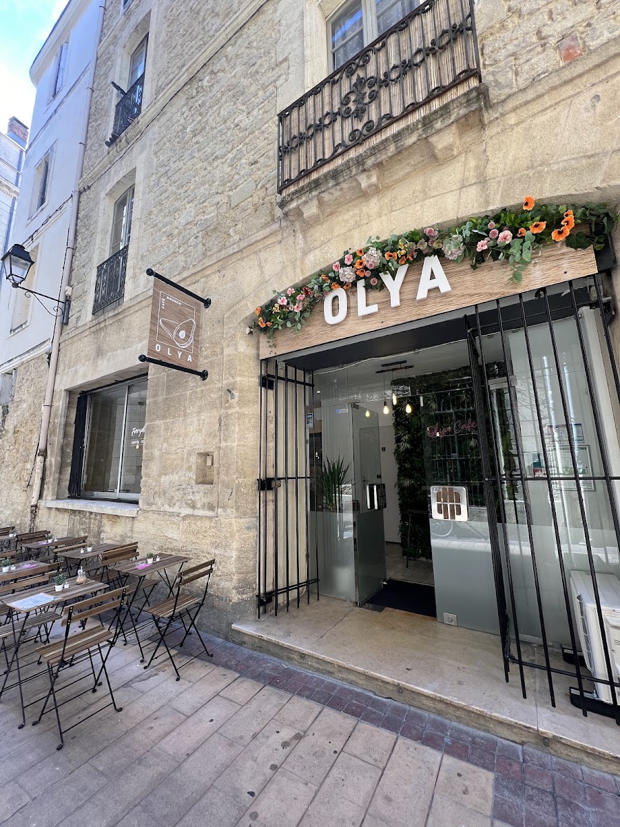 Olya Café