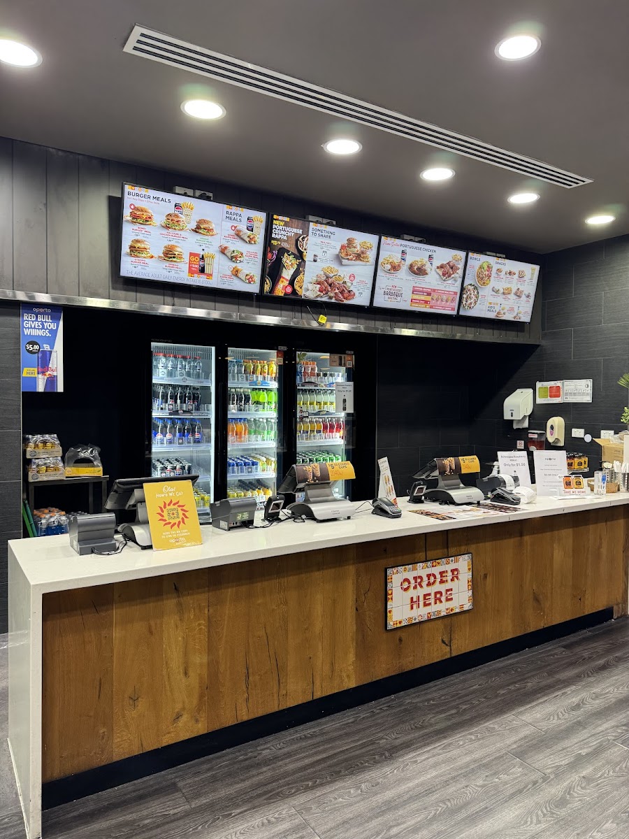 Oporto Canningvale Drive Thru-2