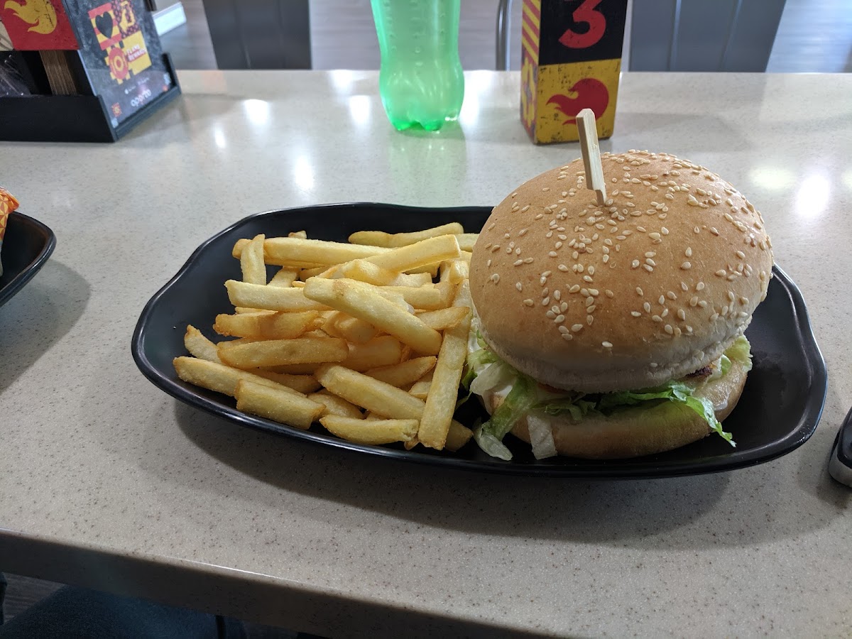 Oporto Canningvale Drive Thru-4