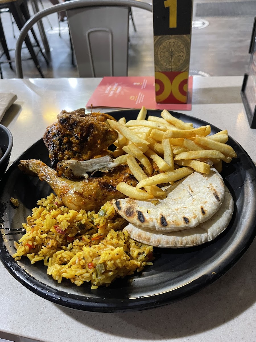 Oporto Canningvale Drive Thru-7
