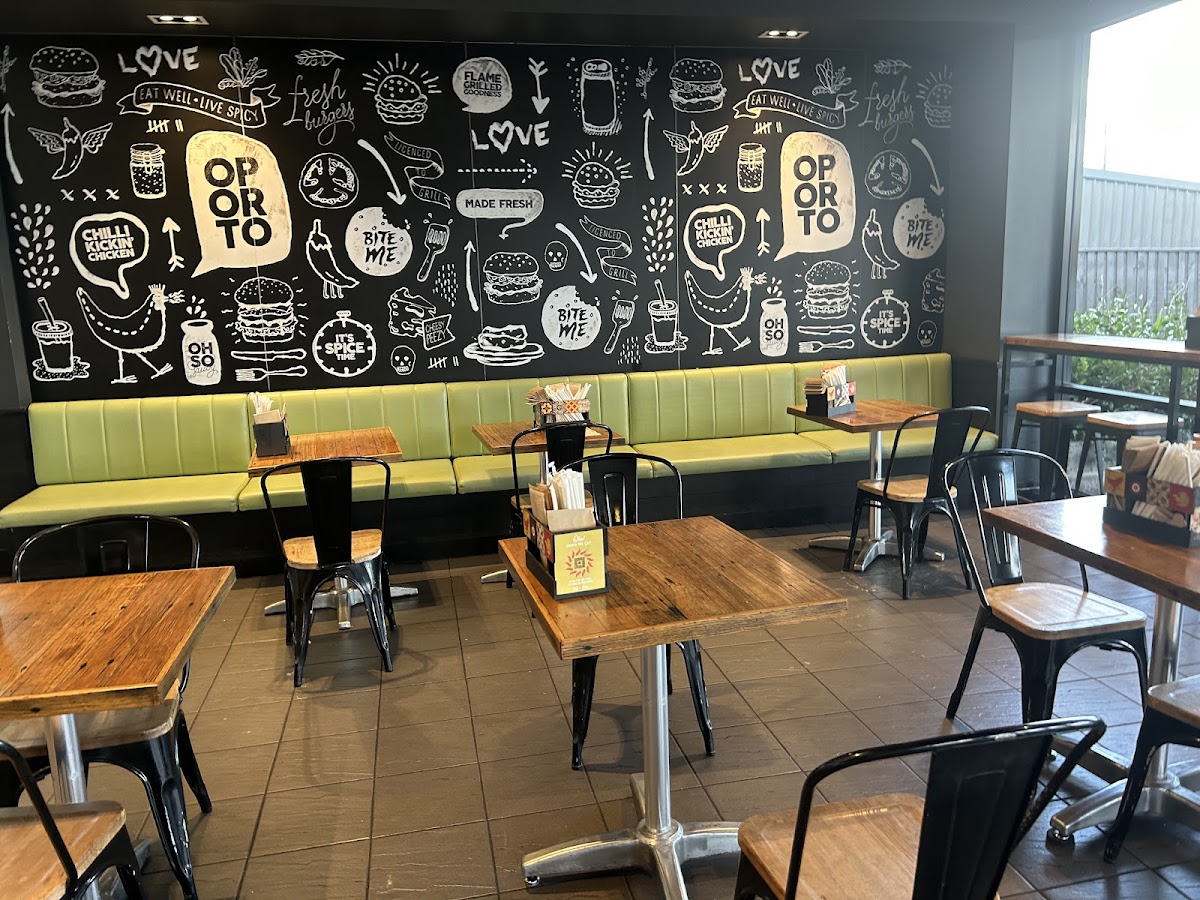 Oporto Cessnock Drive Thru-2