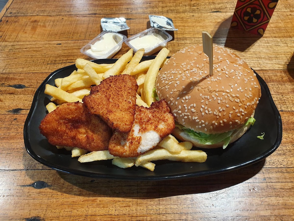 Oporto Cessnock Drive Thru-3
