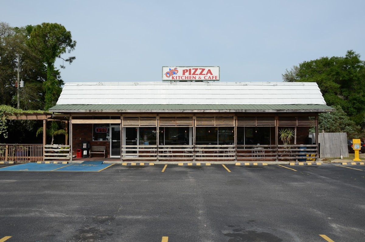 Ops Pizza Kitchen & Cafe
