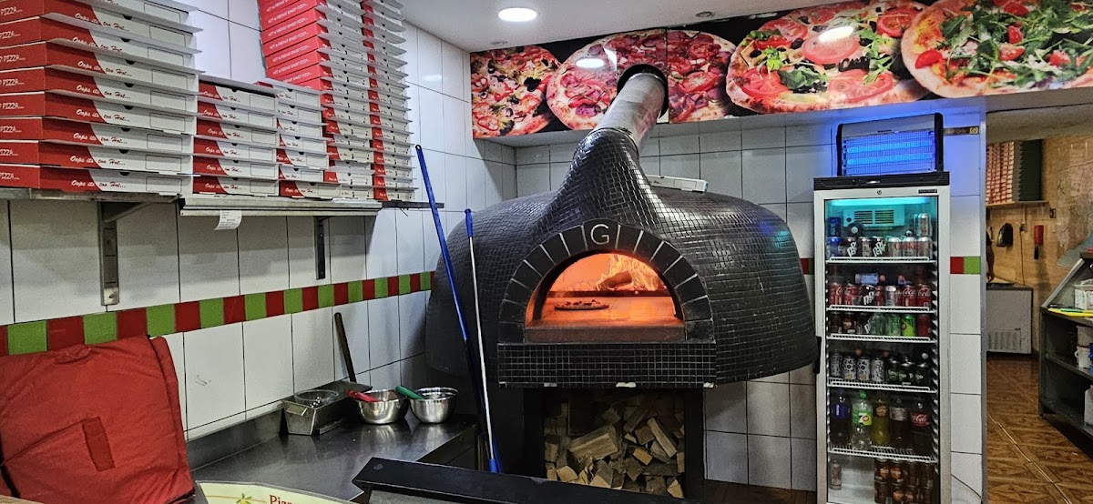 Oregano Leaf Pizzeria-9