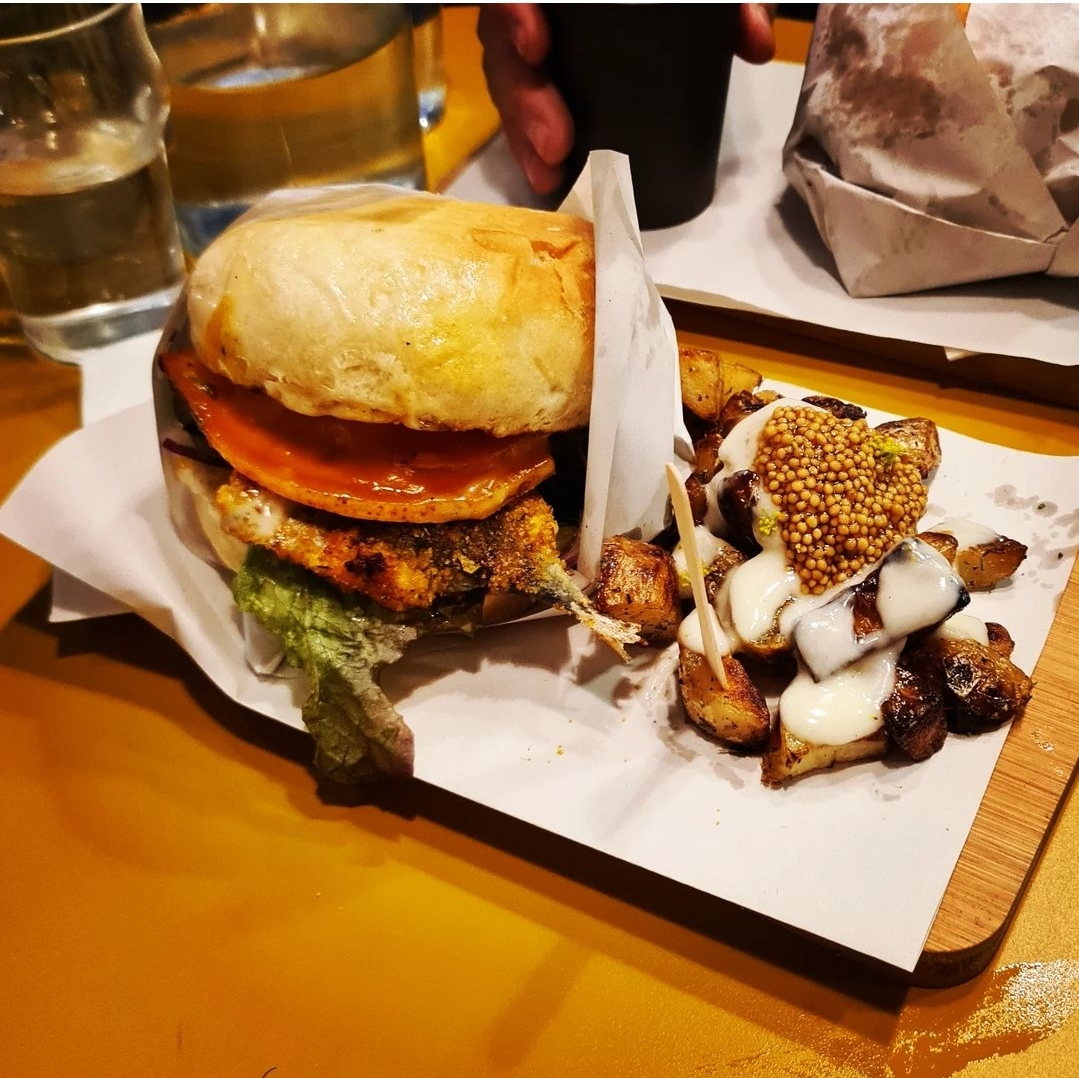 Organic Burger House-10