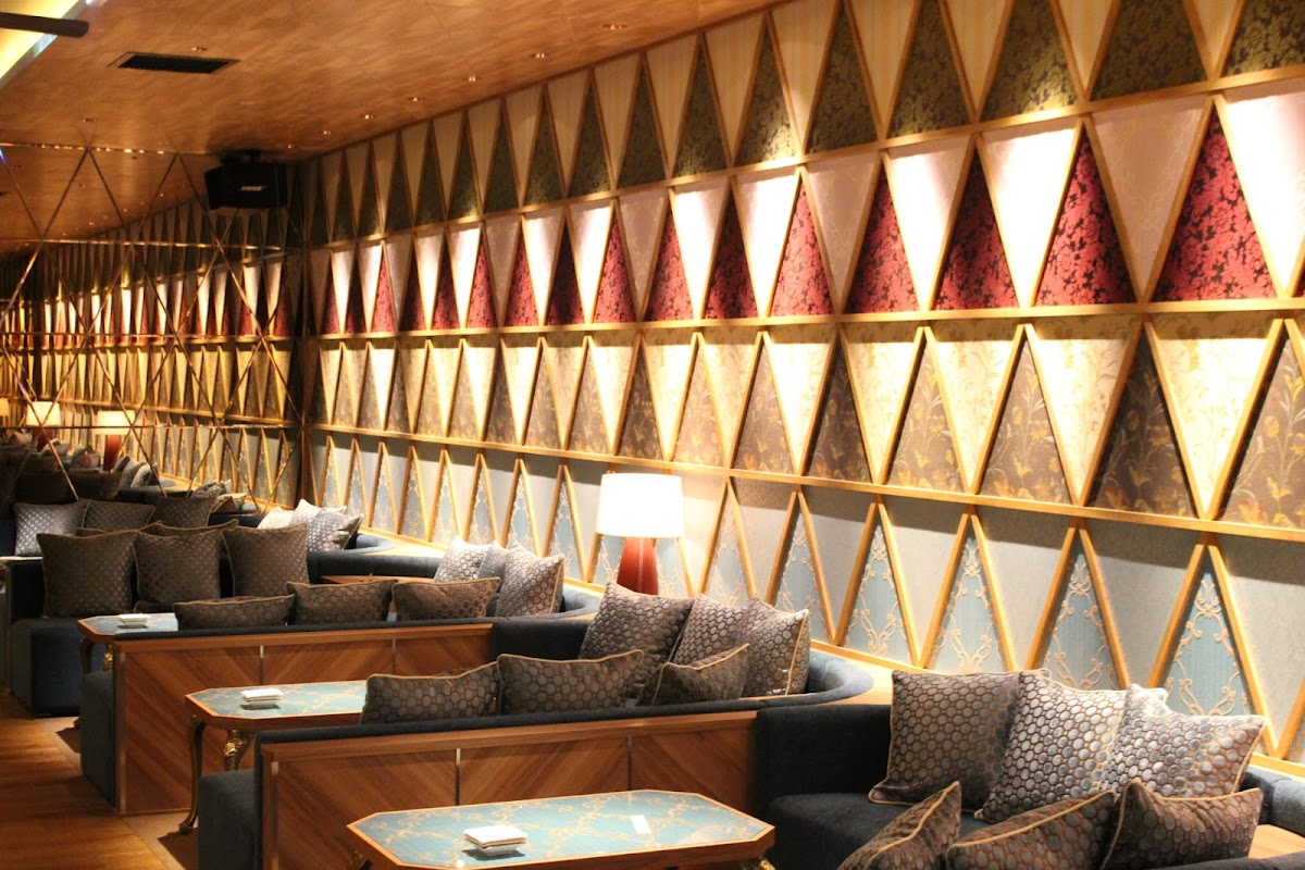 Oriental Lounge Eve Machida