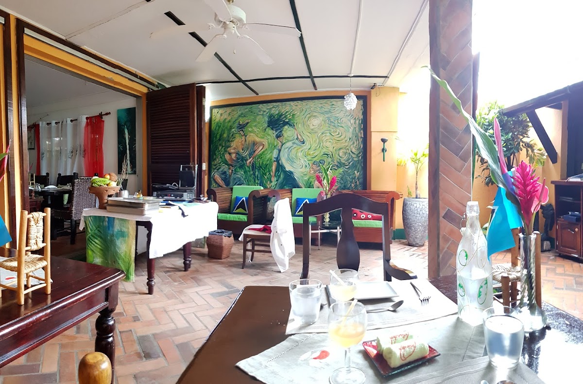 Orlando's Restaurant & Bar
