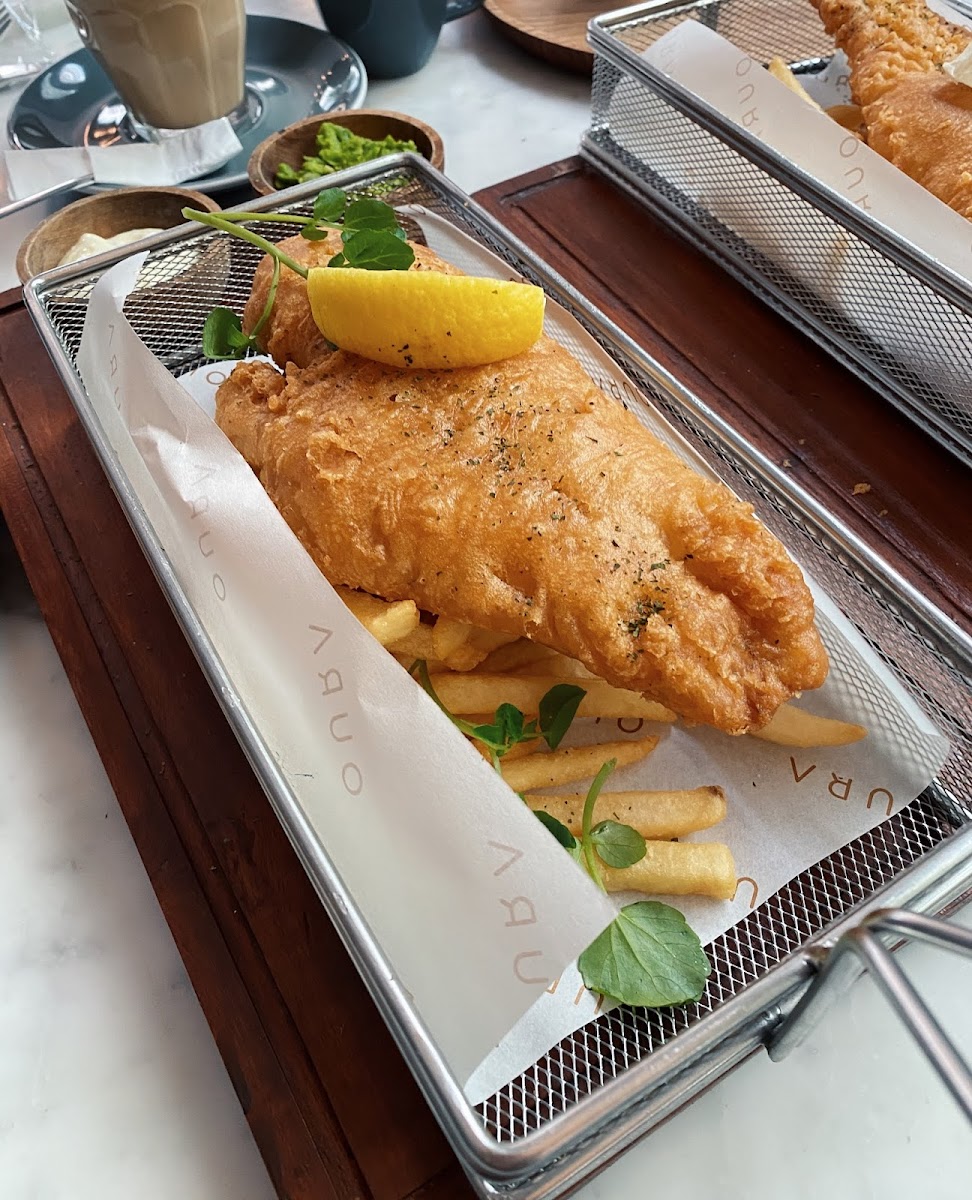 Oura - Cafe & Restaurant-9