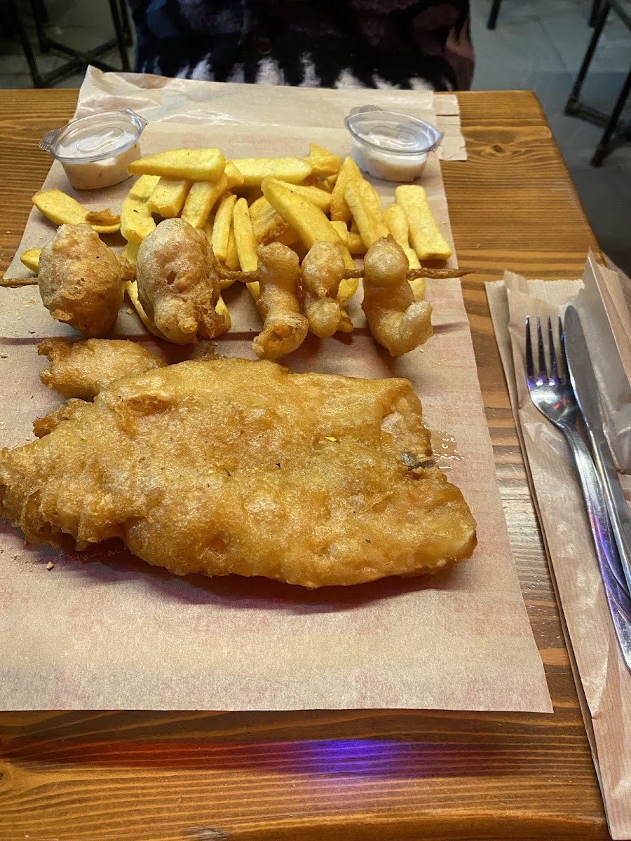 Pae's Traditional Fish & Chips-5