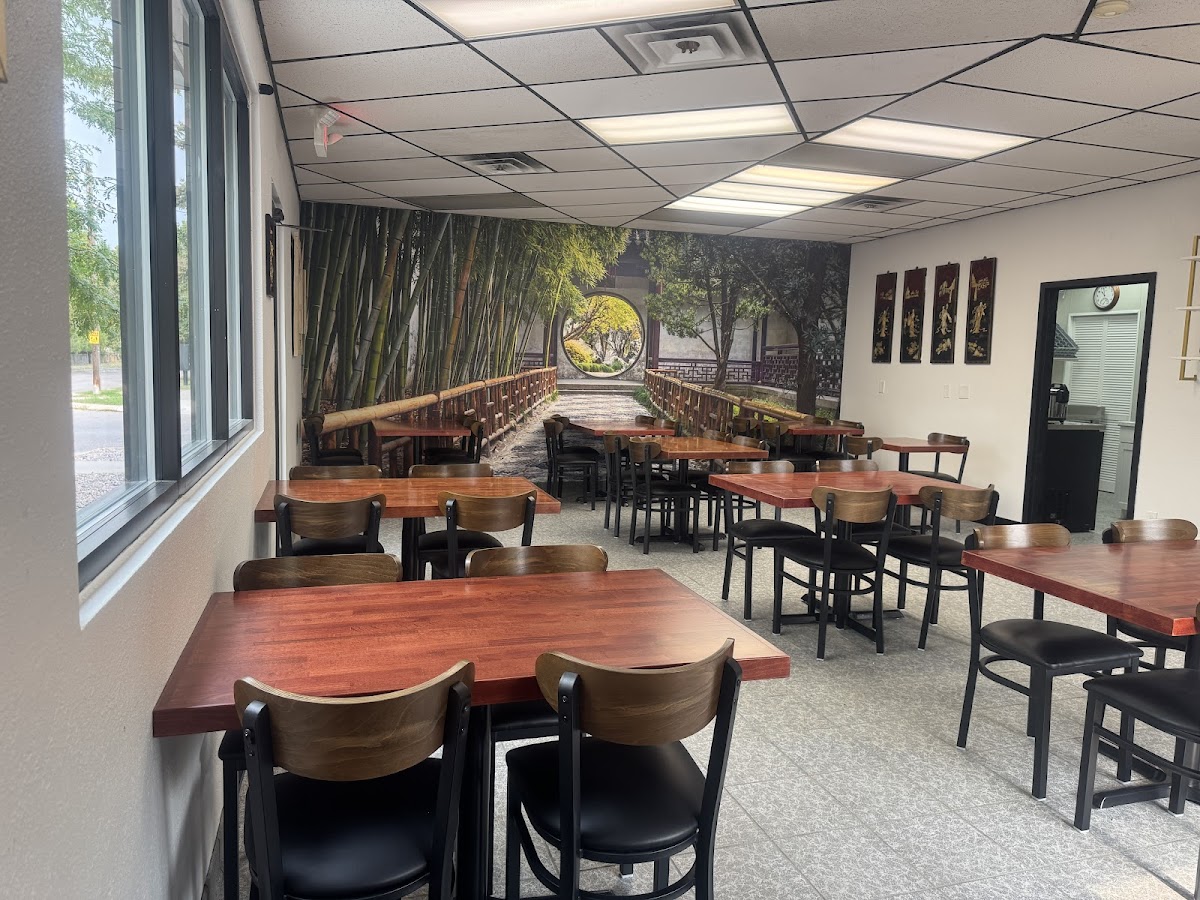 Pagoda Chinese & Thai & Restaurant