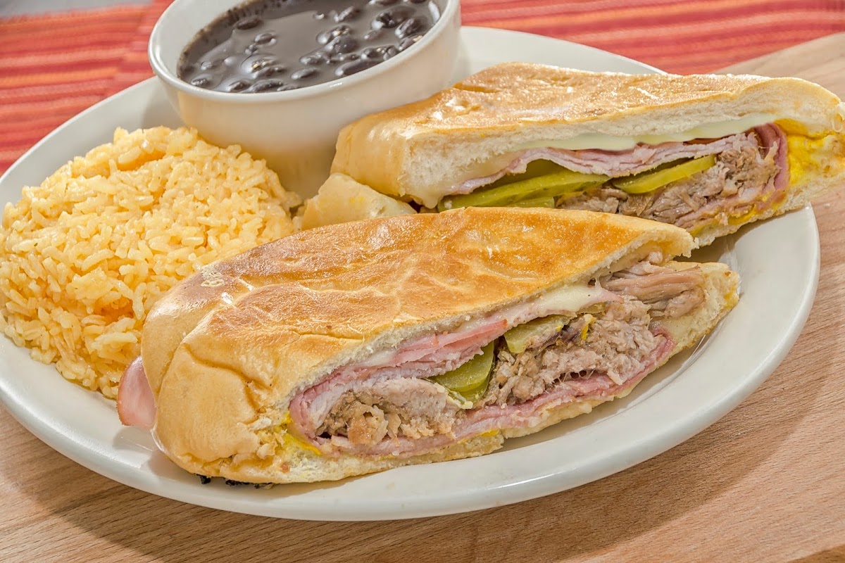 Papi's Cuban & Caribbean Grill-3
