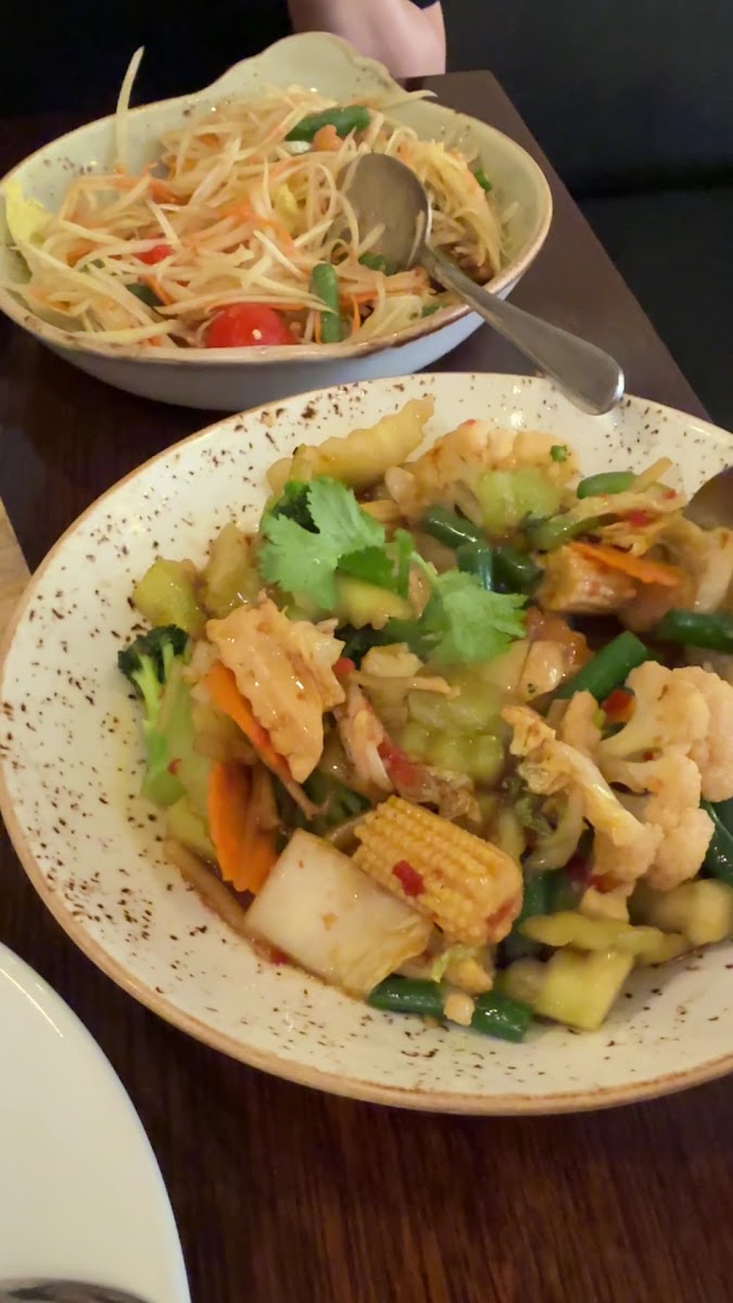 Paradai 2 Thai Restaurant-2