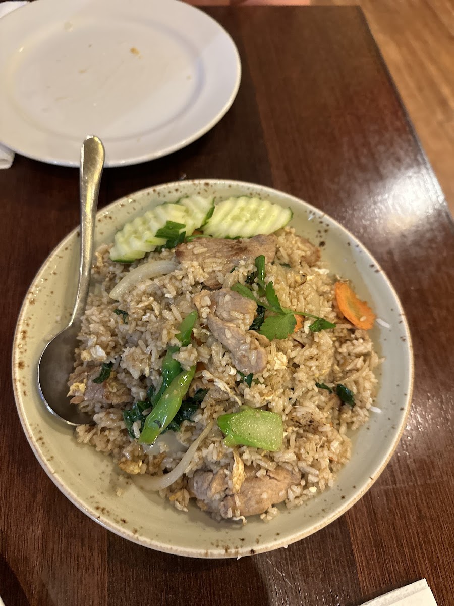 Paradai 2 Thai Restaurant-7