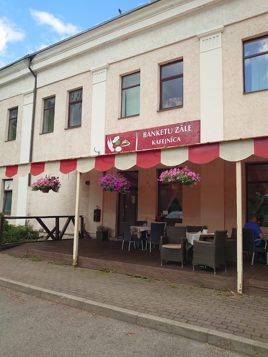 Paradize, Cafe