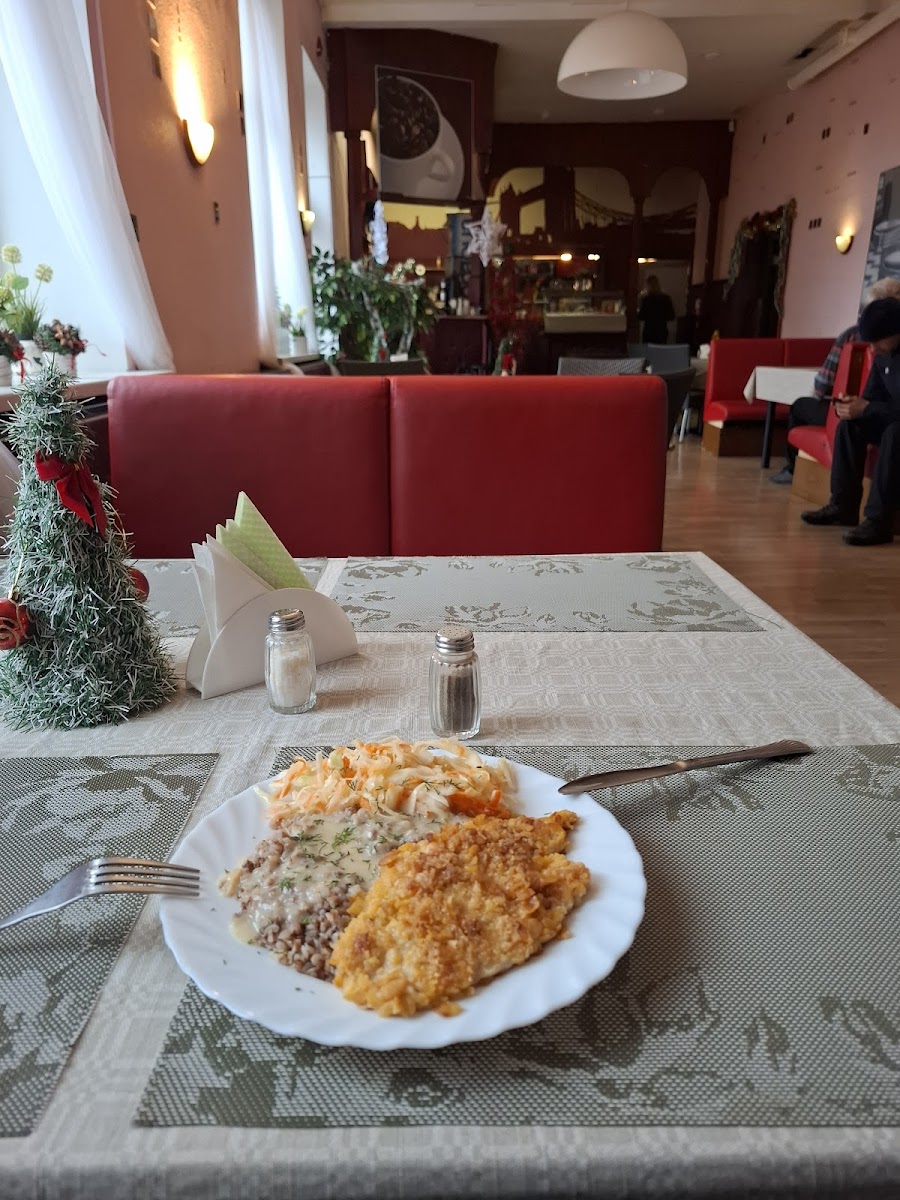 Paradize, Cafe-7