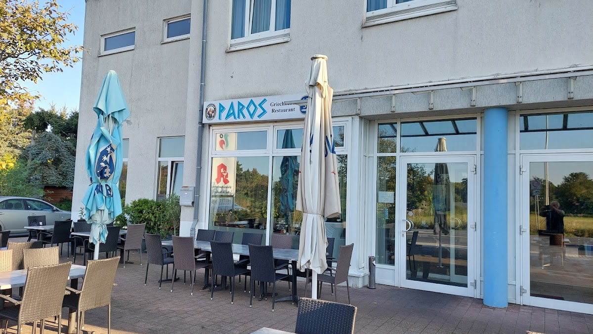Paros