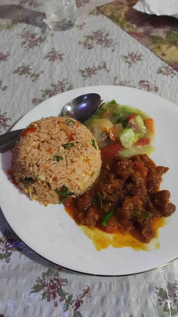 Party Point Thai And Chinese Restaurant-6