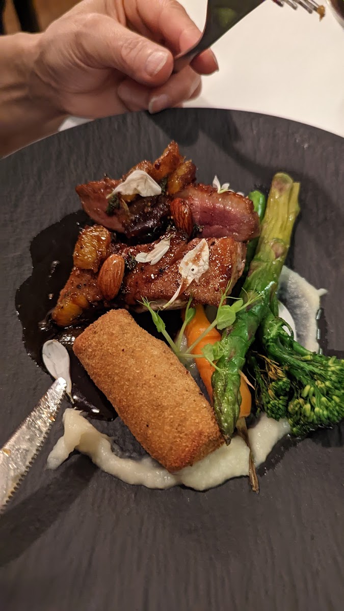 Paul's Bistro-5
