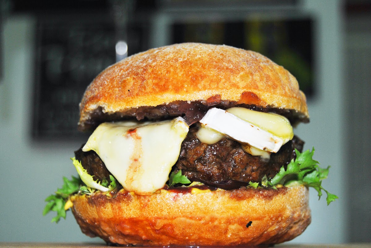 Pause - Beer Restaurant & Burger House-2