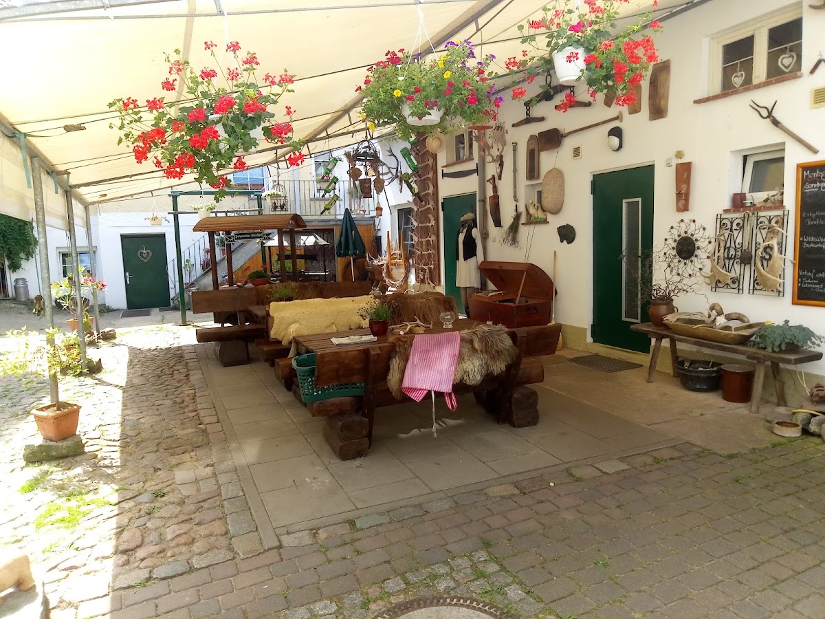 Pension U. Gaststätte Hirschhof-4